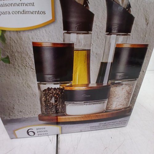 3PC TRUDEAU SEASONING STATION WITH LAZY SUSAN, 1 OIL BOTTLE, 2 GRINDERS (MODEL: 1796149) image 4