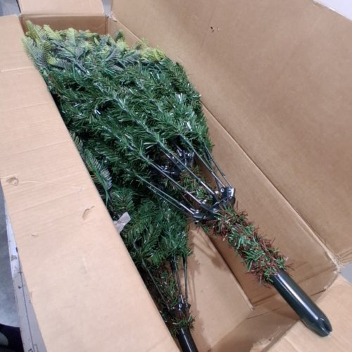 GARVEE PRELIT CHRISTMAS TREE - 7.5FT - GREEN (MODEL: PHK-35HQK65G) image 3