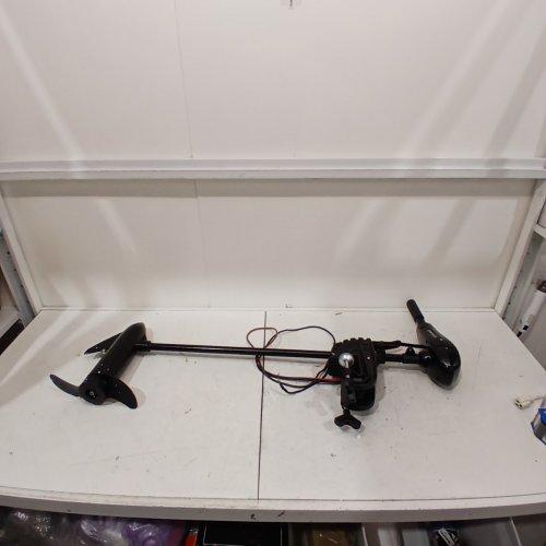GREENWORKS TROLLING MOTOR - 12V - 38LBS - 5 FORWARD SPEEDS - 3 REVERSE SPEEDS - 1400 TO 1650RPM - BLACK (MODEL: 9000802) image 3