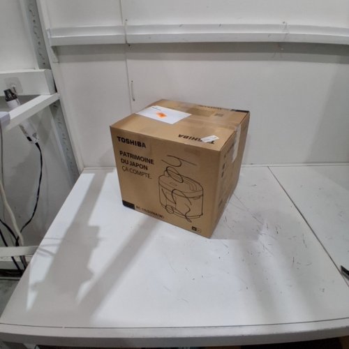 TOSHIBA DIGITAL RICE COOKER - 5.5 CUPS - WHITE - (MODEL:RC-10JSVNA) image 5