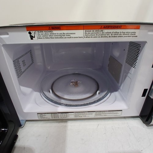 BLACK+DECKER STAINLESS STEEL COUNTERTOP MICROWAVE - 0.7CUFT CAPACITY - 700W - 10″ TURNTABLE - STAINLESS STEEL - (MODEL: EM720CB7-P) image 8