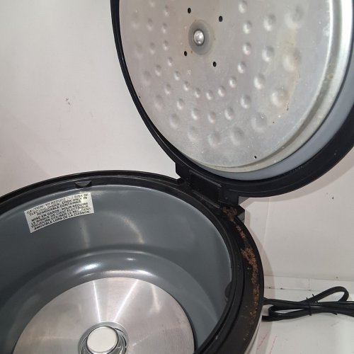 STARFRIT ELECTRIC RICE COOKER WITH STEAMER BASKET, MEASURING CUP & SERVICE SPOON - 14 CUP - SILVER (MODEL: 024735) image 4