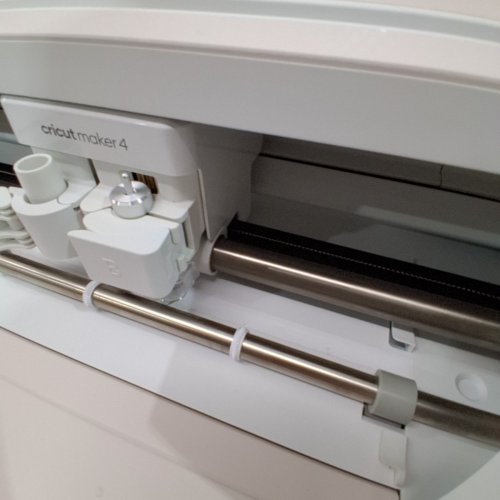 CRICUT MAKER 4 SMART CUTTING MACHINE ENGAGEMENT PLUS BUNDLE - INCLUDES EASYPRESS 3 HEAT PRESS & MAT - SEASHELL (MODEL: CXPL303) image 5