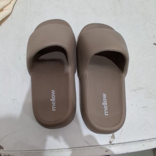 UNISEX MELLOW FLUFFY AND SOFT SANDALS - SIZE 37-38 - BROWN image 2