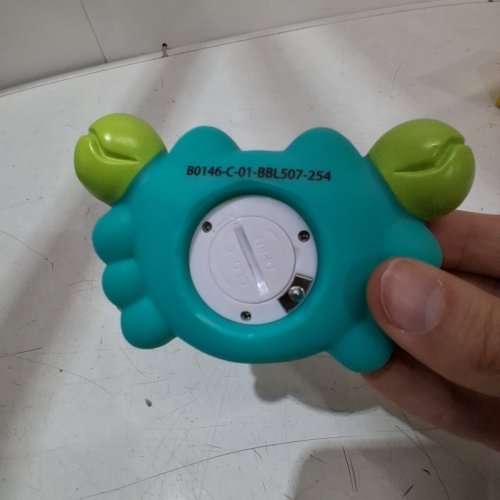 BBLUV KRAB 3-IN-1 THERMOMETER AND BATH TOY - 0M+ - GREEN - (MODEL: B0146-C-01) image 3