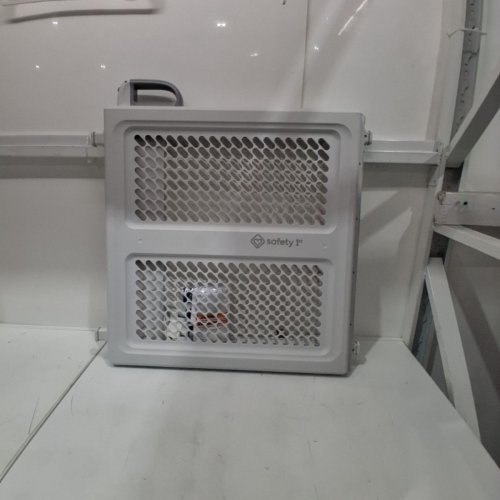SAFETY 1ST LIFT, LOCK & SWING DUAL-MODE GATE - 28" - 42" X 26" - GREY (MODEL: GA048CWHOF1) image 2