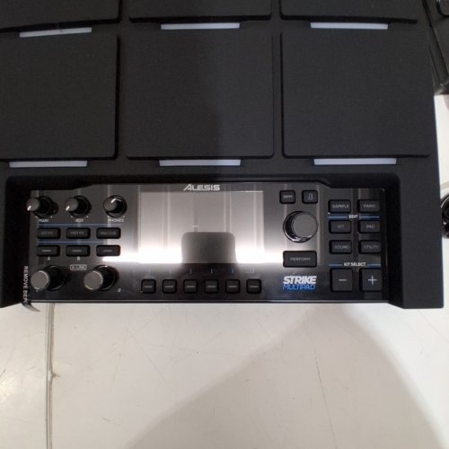 ALESIS STRIKE MULTIPAD - 9-PAD PERCUSSION INSTRUMENT WITH SAMPLER, LOOPER, 2 INS AND OUTS, SOUNDCARD, USB SAMPLE LOADING AND 4.3" DISPLAY image 4