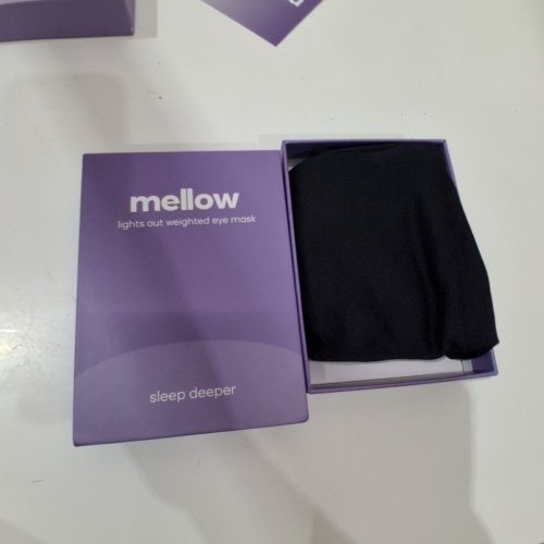 MELLOW BLACKOUT DEEP SLEEP WEIGHTED EYE MASK - ONE SIZE FITS MOST - BLACK image 2