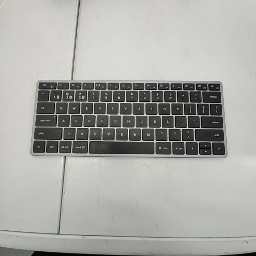 SATECHI SLIM X1 BLUETOOTH COMPACT KEYBOARD MADE FOR MAC - 11.2" X 4.5" - SILVER/BLACK image 2