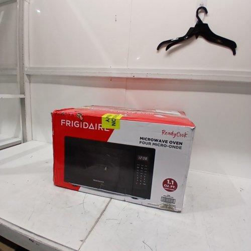 FRIGIDAIRE STAINLESS STEEL MICROWAVE WITH 10 POWER LEVELS - 1.1CU. FT. 1000W - BLACK (MODEL: EMW1132) image 5