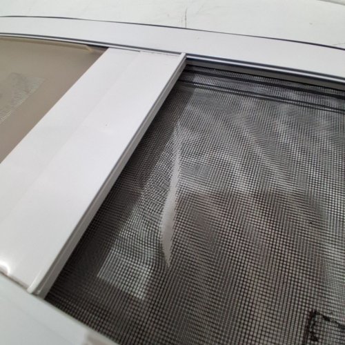 HAKUNA PETS PATIO PET DOOR SCREEN INSERT PANEL FOR SLIDING DOORS - 57" - 84" - WHITE (MODEL:1092) image 3