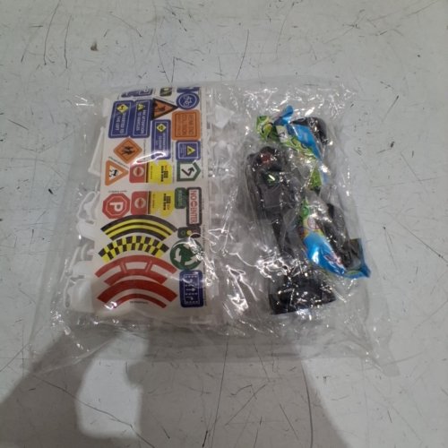56PC KIDS NUOBESTY MINI ROAD SIGNS TRAFFIC SIGNS AND LIGHTS TOY SET image 3