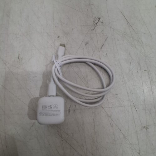 BELKIN BOOSTCHARGE COMPACT USB-C WALL CHARGER & CABLE - 30W - 3.3FT - WHITE (MODEL: WCA008DQWH) image 2