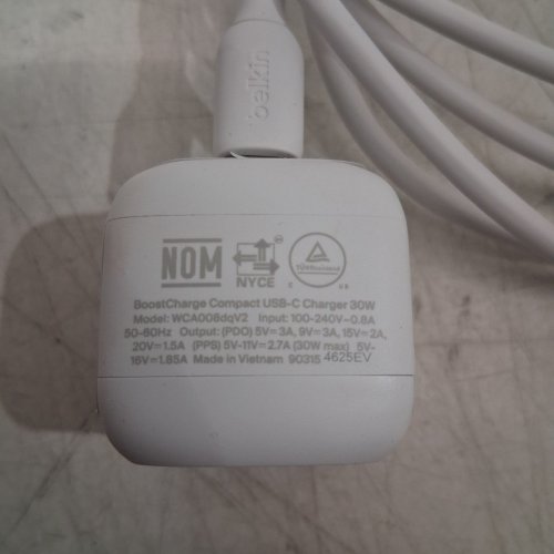 BELKIN BOOSTCHARGE COMPACT USB-C WALL CHARGER & CABLE - 30W - 3.3FT - WHITE (MODEL: WCA008DQWH) image 3