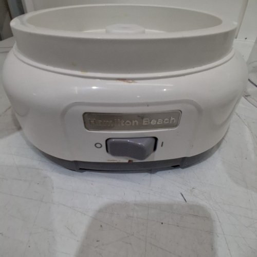 HAMILTON BEACH ELECTRIC ICE CREAM MAKER - MAKES 1.5QT - WHITE (MODEL: 68880C) image 5