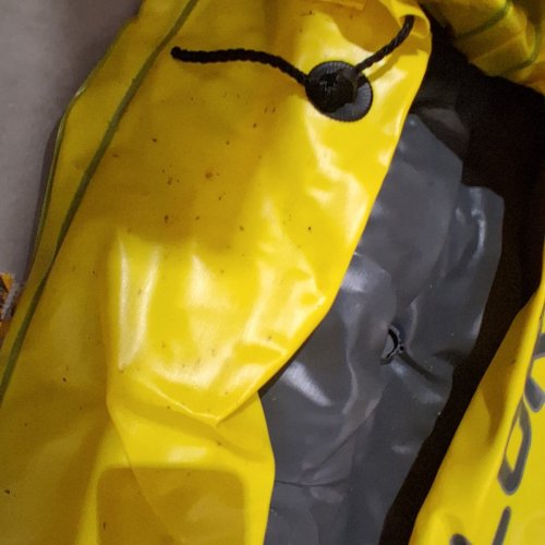INTEX EXPLORER K2 2-PERSON INFLATABLE KAYAK WITH OARS AND PUMP - 400 LBS MAX/CAP - YELLOW/GREY (MODEL: 68307) image 4