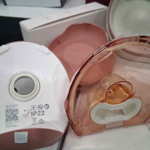 MOMCOZY AIR 1 ULTRA-SLIM HANDS-FREE WEARABLE BREAST PUMP WITH WIRELESS CHARGING CASE - COZY RED (MODEL: AIR 1) image 6