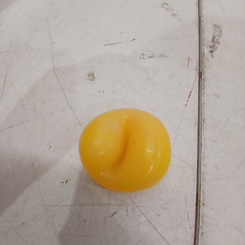 NEEDOH COLOR CHANGING SQUISHY EGG TOY - YELLOW image 4