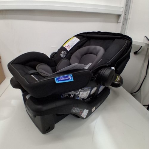 GRACO SNUGRIDE 35 LITE LX INFANT CAR SEAT - 4-35LBS CAPACITY - GOTHAM FASHION BLACK/GREY (MODEL: 2143034) image 3