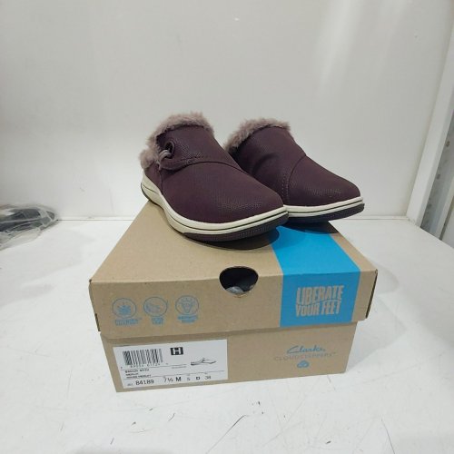 WOMEN'S CLARKS BREEZE MYTH CASUAL SLIP-ON SHOES - 7.5 - MERLOT (STYLE: 84189) image 2