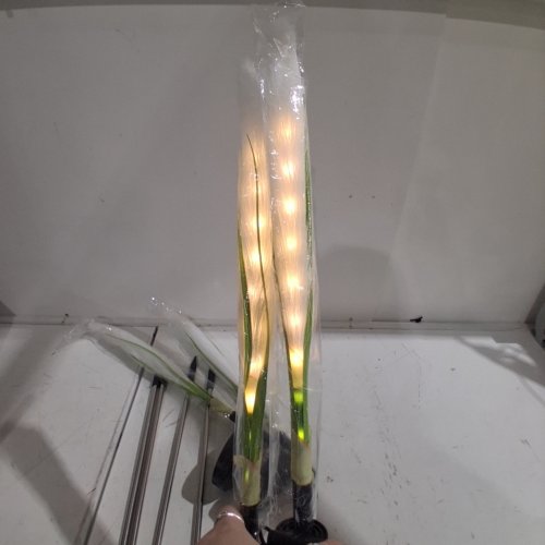 4PK SOLAR GARDEN REED LAMPS - 28"H - GREEN/BLACK image 3