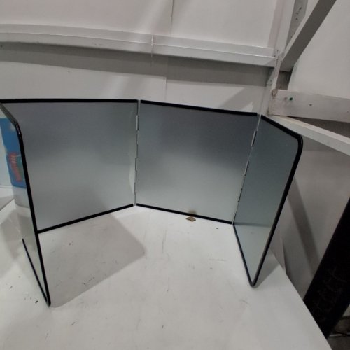 FOLDABLE COUNTER/STOVE TOP SPLASH GUARD - 53" X 16" - SILVER/BLACK image 2