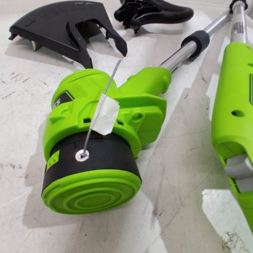 GREENWORKS CORDLESS 40V STRING TRIMMER - *TOOL ONLY* - 12" - GREEN/BLACK (MODEL: STF309) image 4