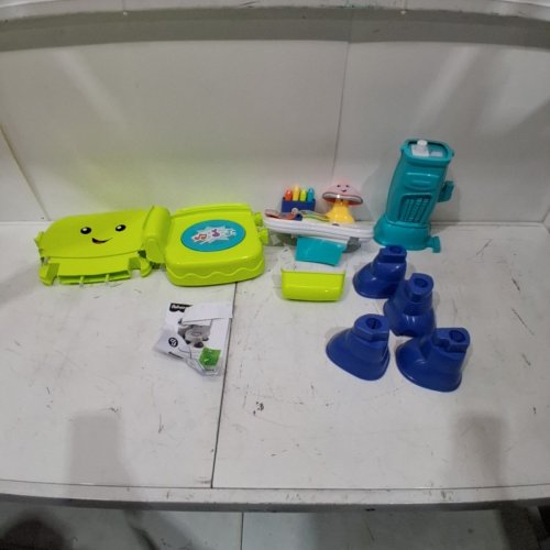 FISHER-PRICE TODDLER TOY LAUGH & LEARN SONG & STORY LEARNING CHAIR - GREEN/BLUE (MODEL: HYN54) image 3
