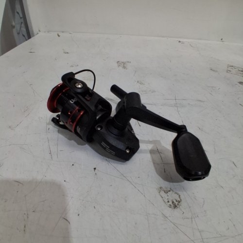UGLY STIK GX2 SPINNING REEL - 5.2:1 FEAR RATIO - BLACK/RED image 2