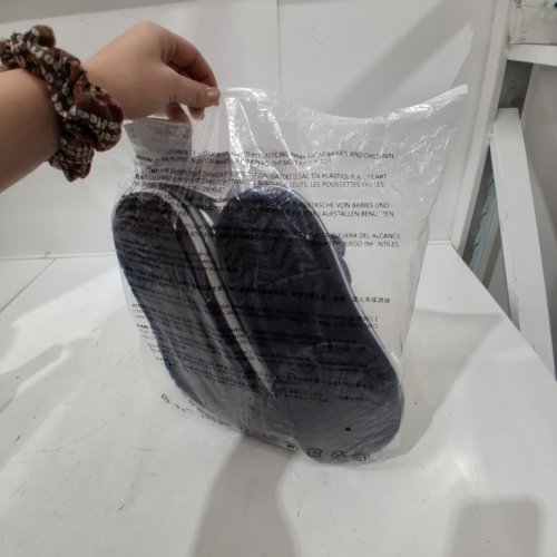 UNISEX ADULT CROCS BAYABAND CLOG - MEN'S 10 / WOMEN'S 12 - BLACK / WHITE (STYLE:205089) image 6