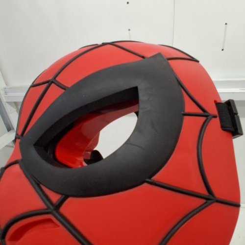 KID'S HASBRO MARVEL SPIDER-MAN GLOW FX LIGHT UP MASK - AGE 5+ - OSFM - RED/BLACK/BLUE (MODEL: F8839) image 4