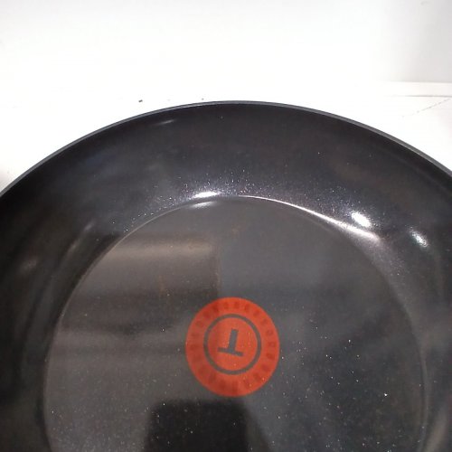 3PC TFAL CERAMIC NON-STICK SKILLET SET - 8'' / 9'' / 11'' - BLACK (MODEL: 8899888) image 3