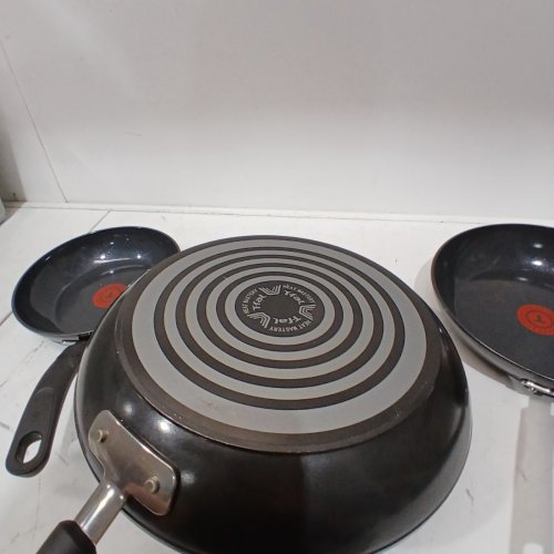 3PC TFAL CERAMIC NON-STICK SKILLET SET - 8'' / 9'' / 11'' - BLACK (MODEL: 8899888) image 4