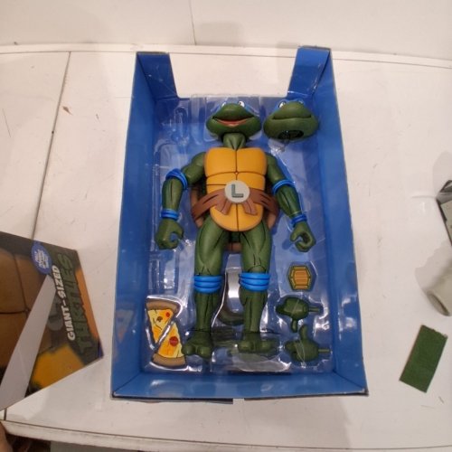 NECA TEENAGE MUTANT NINJA TURTLES LEONARDO GIANT-SIZED TURTLE ACTION FIGURE - 15" - GREEN image 3