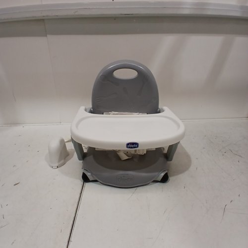 CHICCO POCKET SNACK BOOSTER SEAT - GREY image 2