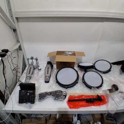 8PC ALESIS NITRO BLUETOOTH MAX DRUM KIT WITH QUIET MESH PADS - BLACK (MODEL: NITROMAXKITXUS) image 4