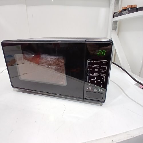 MAINSTAYS COUNTERTOP MICROWAVE OVEN - 0.7 CU FT - 700W - BLACK (MODEL: MSCMVB07BK-L2) image 2
