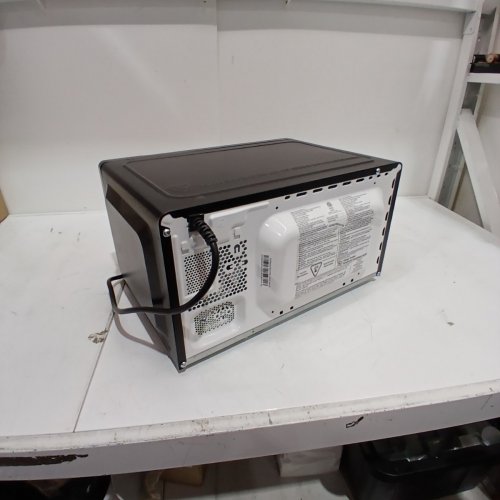 MAINSTAYS COUNTERTOP MICROWAVE OVEN - 0.7 CU FT - 700W - BLACK (MODEL: MSCMVB07BK-L2) image 6