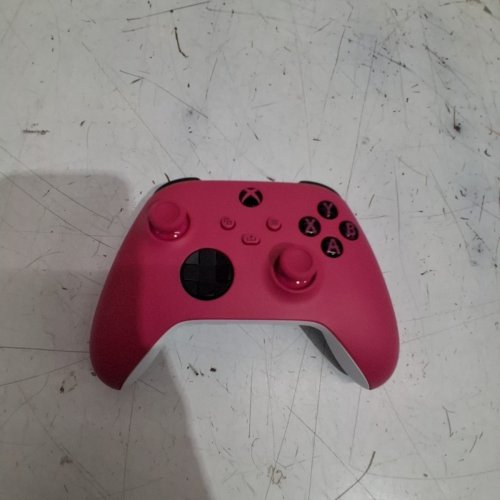 XBOX WIRELESS CONTROLLER FOR XBOX SERIES X|S, XBOX ONE, AND WINDOWS DEVICES – DEEP PINK image 3