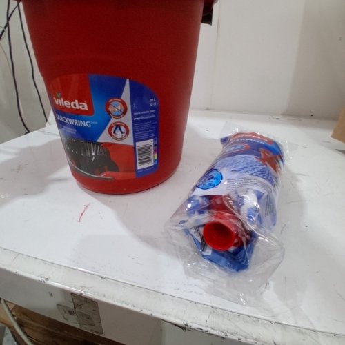 VILEDA QUICKWRING BUCKET WITH TORSION WRINGER - RED (MODEL: 4038121) image 3