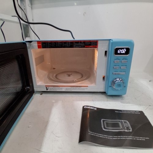 GALANZ RETRO-STYLE DIGITAL MICROWAVE OVEN - 0.7CU.FT - BLUE (MODEL: GLCMKZ07BER07) image 3