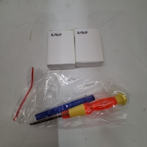 2PK HISEWEN REPLACEMENT BATTERIES FOR PLAYSTATION 4 V1/V2 CONTROLLERS - 2000MAH (MODEL: BL-PS4-2P) image 2