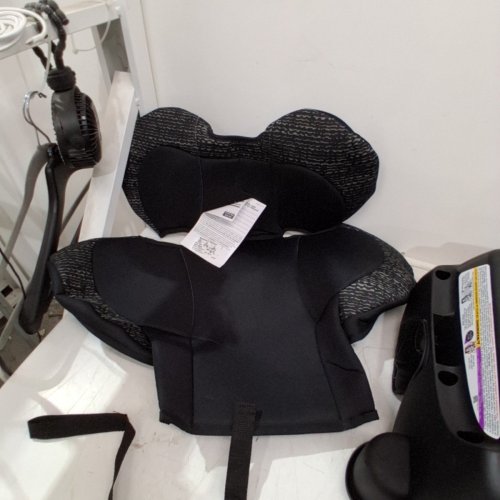 EVENFLO GO TIME LX BOOSTER CAR SEAT - 28.2" X 15.5" X 19.5" - 40-120 LBS CAPACITY - CHARDON BLACK (MODEL: 35012415C) image 7