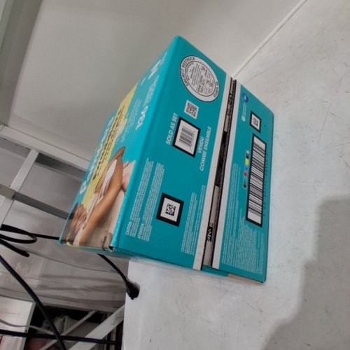 136PK PAMPERS SWADDLERS DIAPERS - NEWBORN SIZE image 3