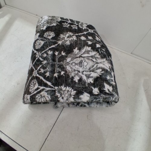WASH LUXE MACHINE WASHABLE AREA RUG WITH BORDER & FLORAL MEDALLION PATTERN - 5FT X 7FT - DARK GREY/GREEN TONE (MODEL: TNC-27682) image 3