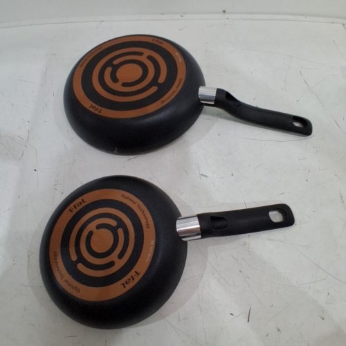 2PC T-FAL NONSSTICK FRYPAN SET - 7.5" / 10" - BLACK/SILVER/RED (MODEL: C518S2ID) image 4