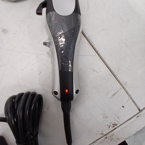 WAHL PRO SERIES MULTI-CUT CORD & CORDLESS COMPLETE HAIRCUTTING KIT (MODEL: 2767676) image 2
