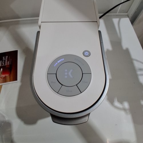 KEURIG K-SLIM SINGLE SERVE COFFEE MAKER - WHITE (MODEL: K900) image 2