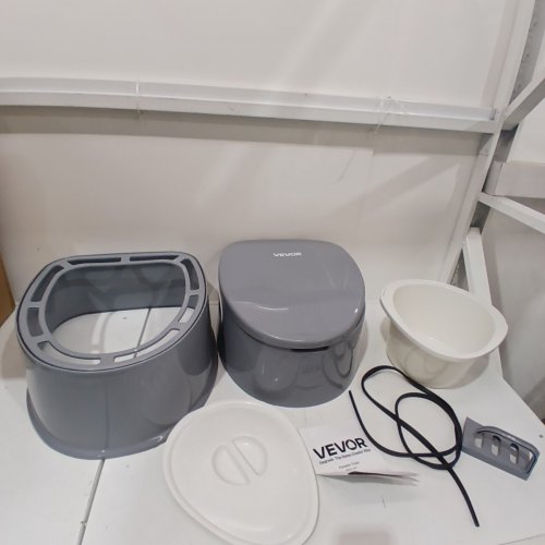 PORTABLE CAMPING TOILET WITH REMOVABLE TOILET PAPER HOLDER - 5L - GREY (MODEL: QJK CAPACITY 5L) image 2
