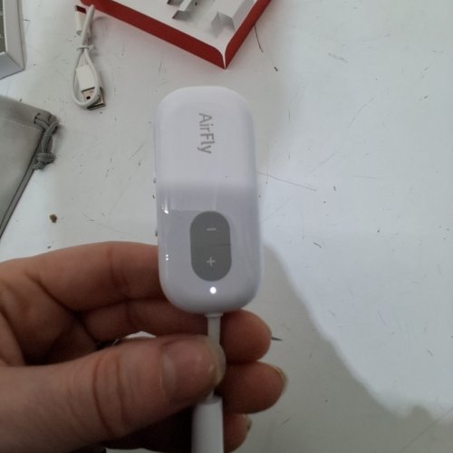 TWELVE SOUTH AIRFLY SE BLUETOOTH WIRELESS TRANSMITTER WITH 3.5MM AUX CONNECTOR - WHITE/GREY (MODEL: TS-2259) image 2